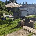 Apartamento Urlaubsmagie - Haselmaus - Gemeinschaftsgarten, Sauna & Saisonaler Pool Sebnitz