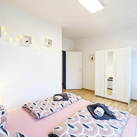 Hw3 - Urlaubsmagie - Helle, Grosse Mit Pool Apartment Sebnitz