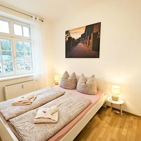 Urlaubsmagie - Haselmaus - Gemeinschaftsgarten, Sauna & Saisonaler Pool * Sebnitz