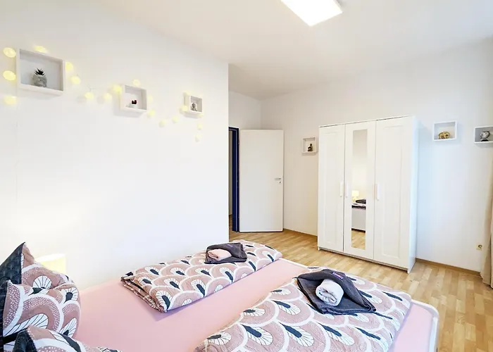 Hw3 - Urlaubsmagie - Helle, Grosse Mit Pool Apartment Sebnitz